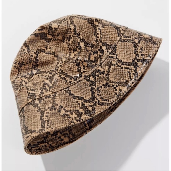 NWT Urban Outfitters Jade Snake Bucket Hat - Picture 2 of 4
